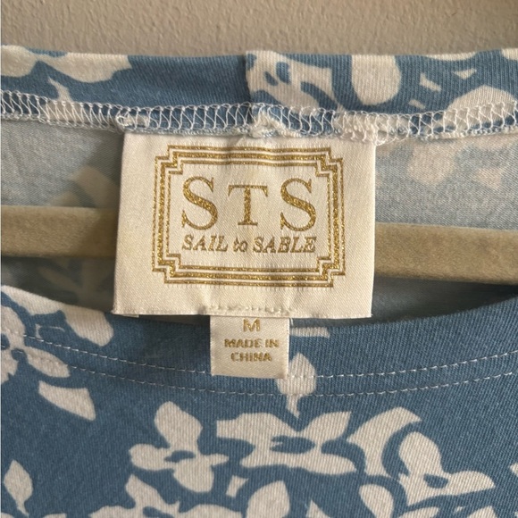 Sail to Sable Blue Hydrangea Dress - Picture 4 of 5